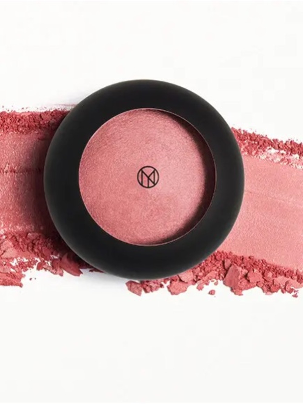 IL MAKIAGE Mineral Baked Blush in shade Bootylicious